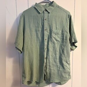 UnTuckIt Green Linen Button Up